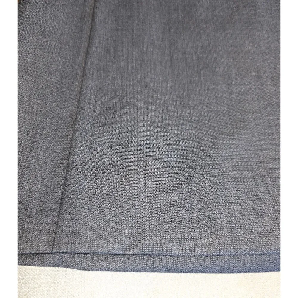 Men's Suit - 42Short - Med Gray - Double Vented. Flat front pants. Pronto Uomo